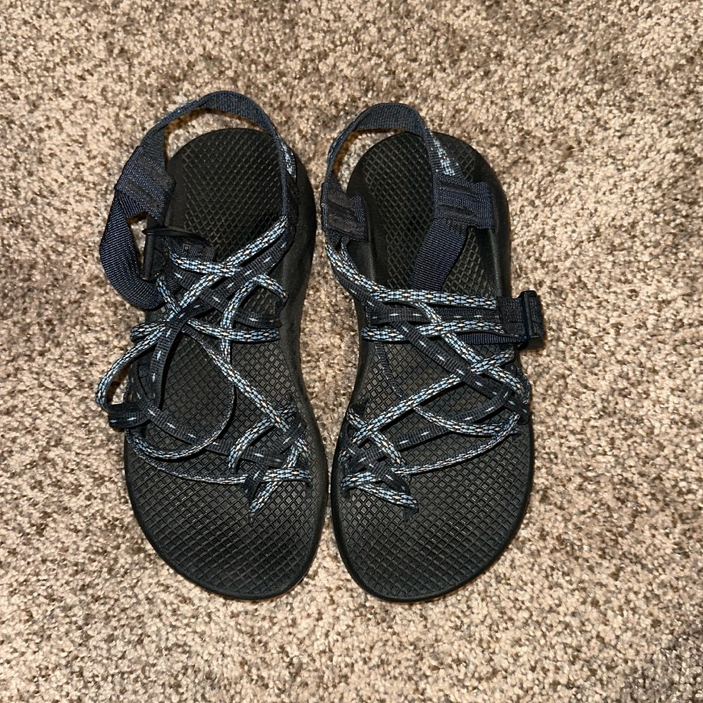 Chacos, size 7, blue